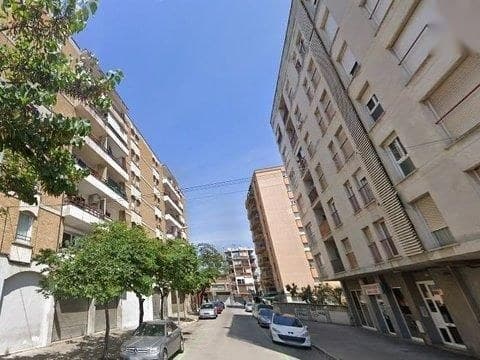 Piso en Girona (1/2)