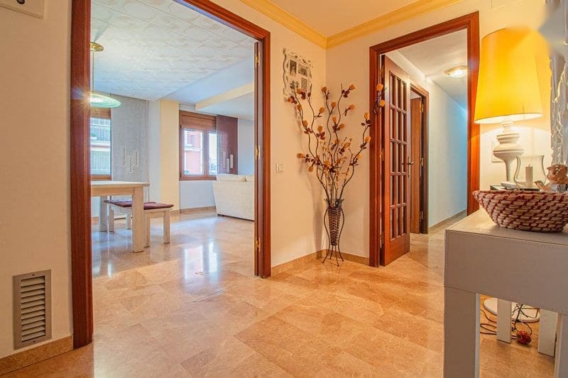 Piso en Girona (1/5)