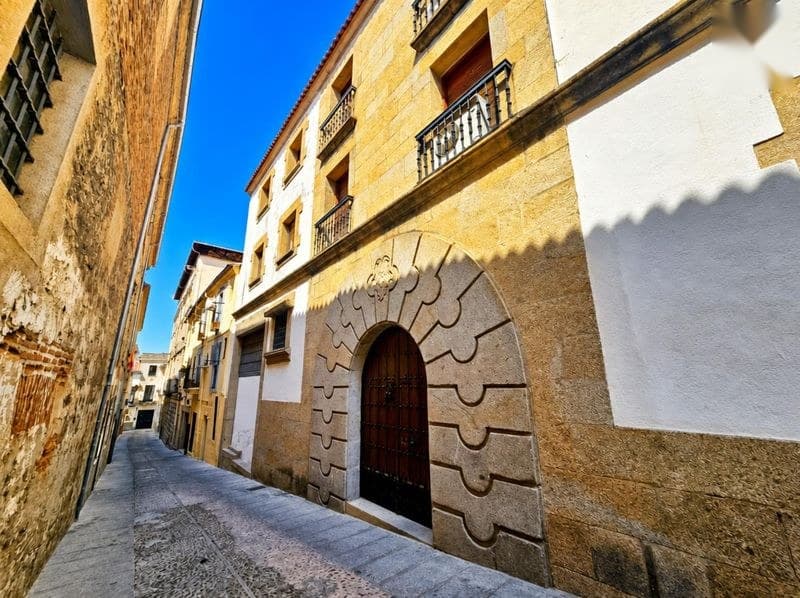 Piso en Cáceres (1/5)