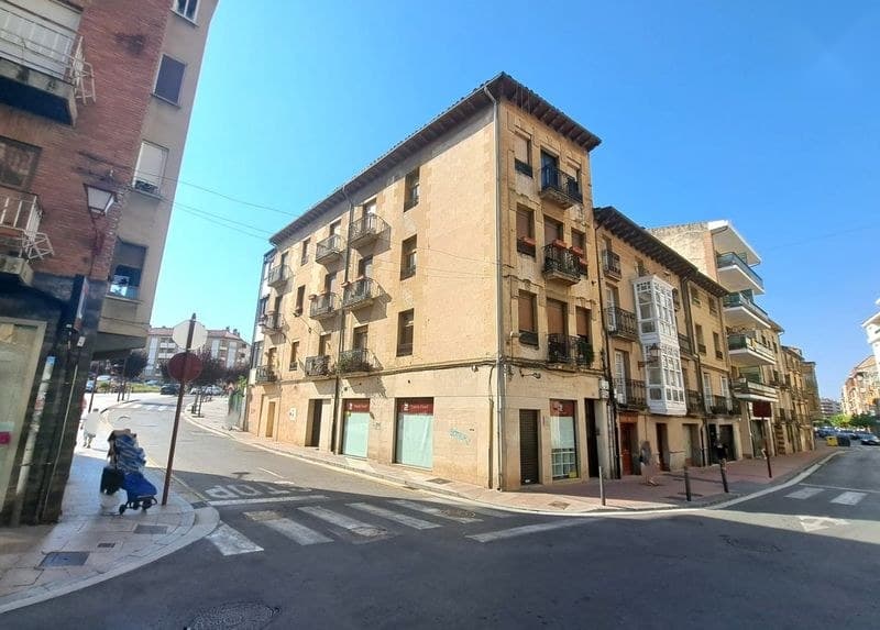 Piso en La Rioja (1/5)