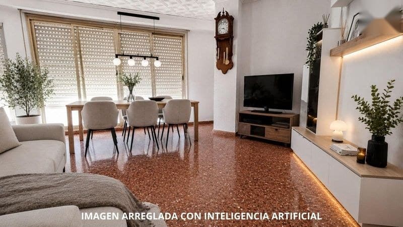 Piso en Valencia (1/5)