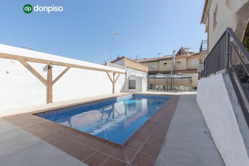 Casa/Chalet en Granada (1/5)