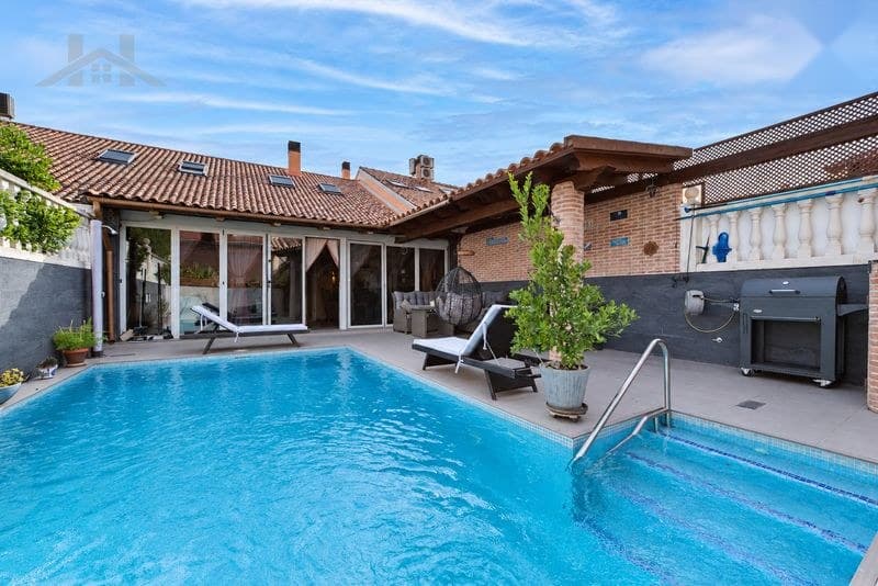 Casa/Chalet en Madrid (1/5)