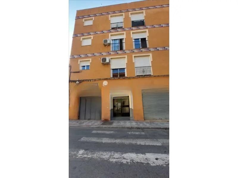 Piso en Granada (1/1)