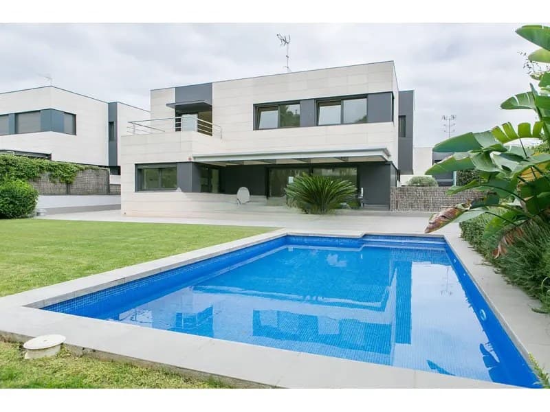 Casa/Chalet en Barcelona (1/5)