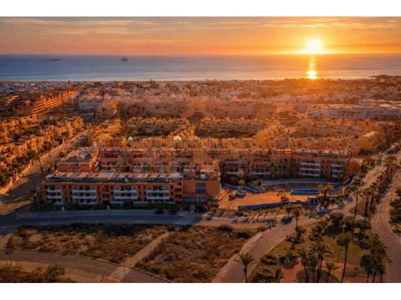 Piso en Almería (1/5)