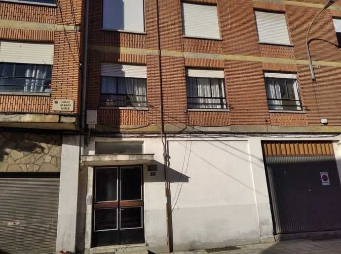 Piso en León (1/5)