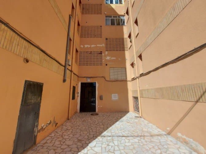Piso en Almería (1/5)