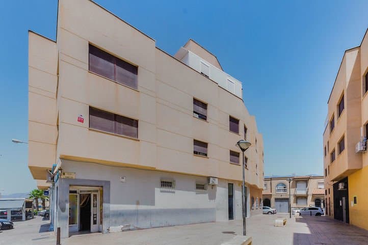 Piso en Almería (1/5)