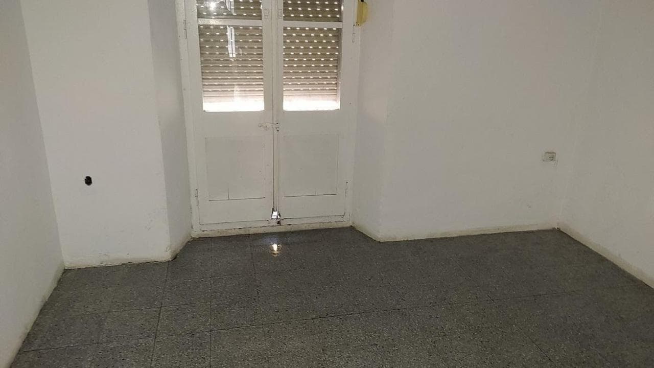 Piso en Girona (1/5)