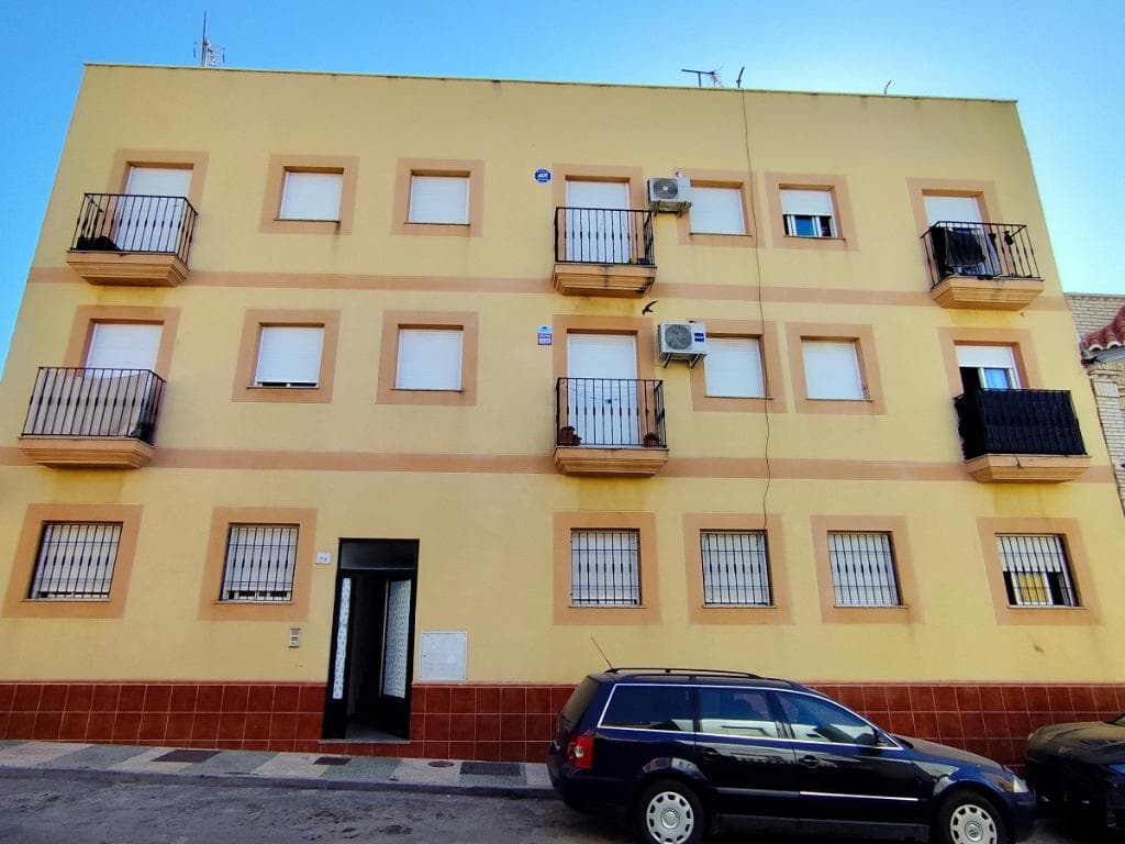 Piso en Almería (1/2)