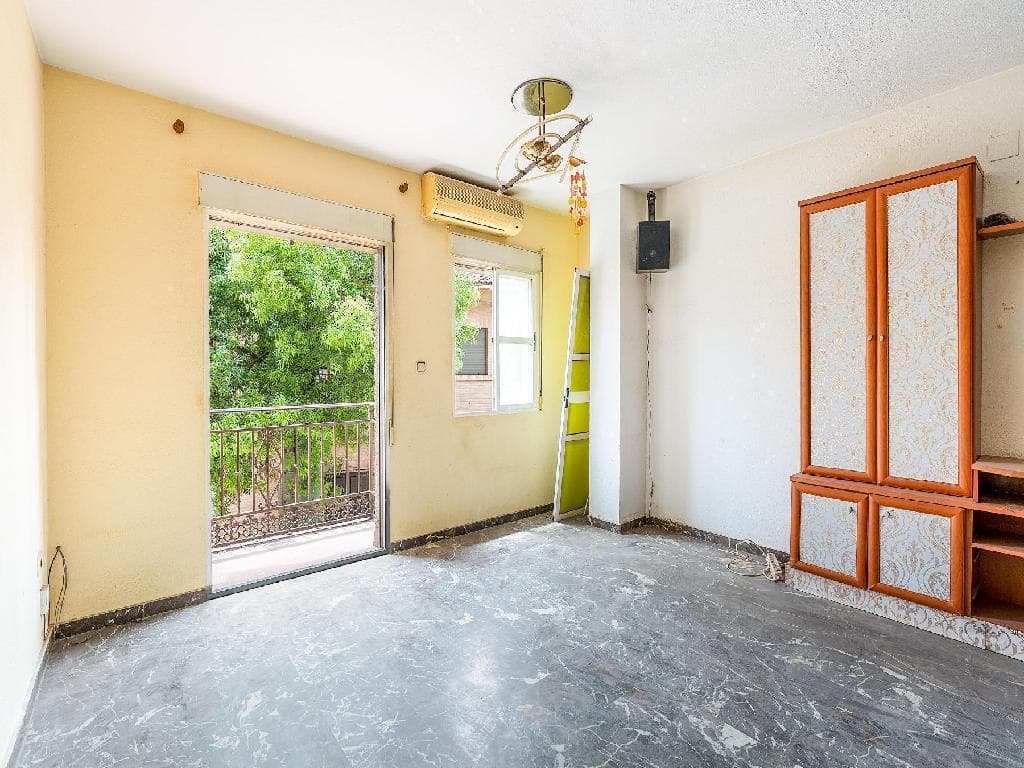Piso en Granada (1/5)