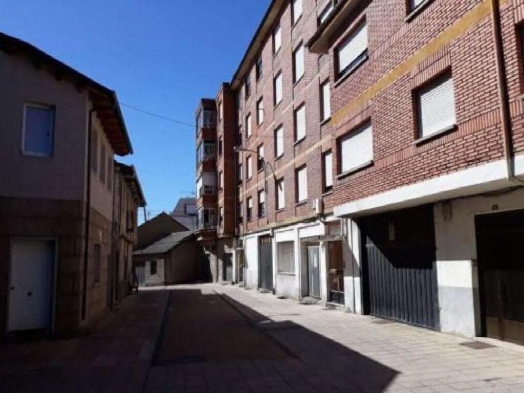 Piso en León (1/5)