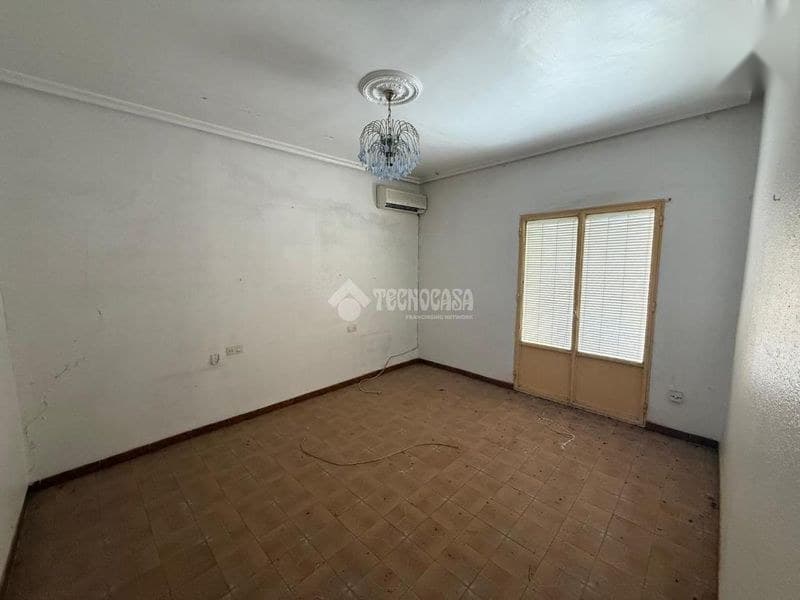 Casa/Chalet en Jaén (1/5)