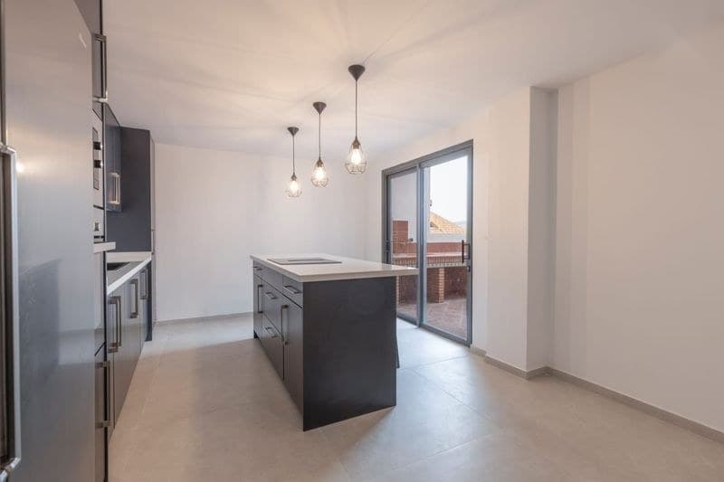 Casa/Chalet en Granada (1/5)