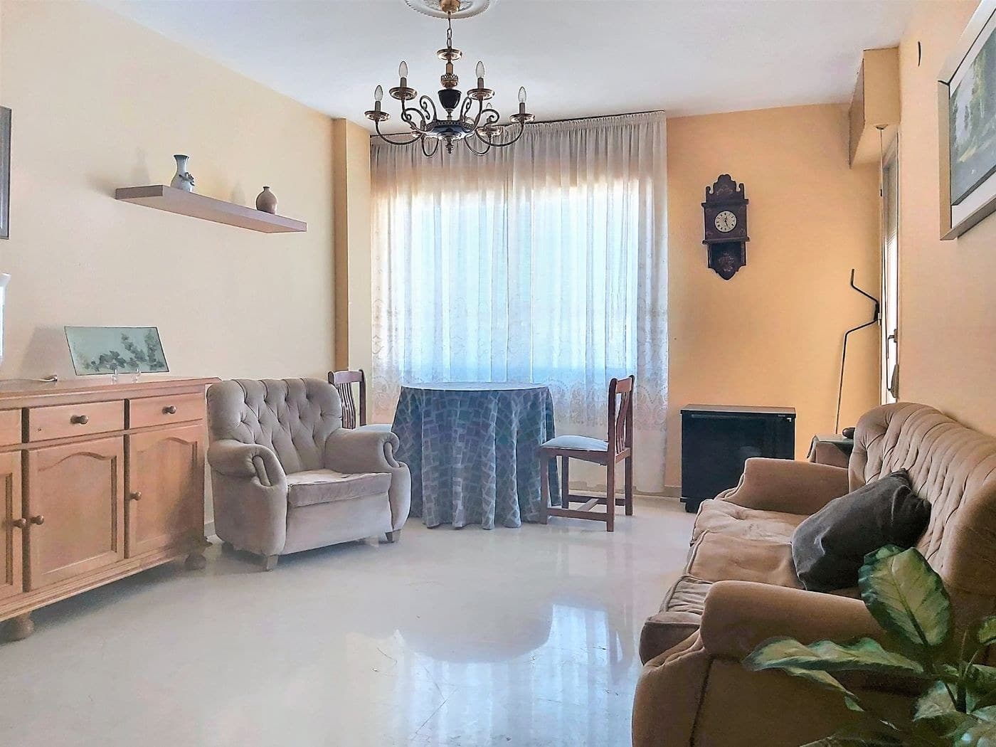 Piso en Jaén (1/5)