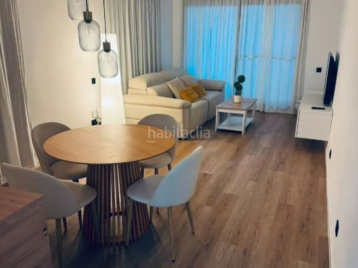 Piso en Almería (1/5)