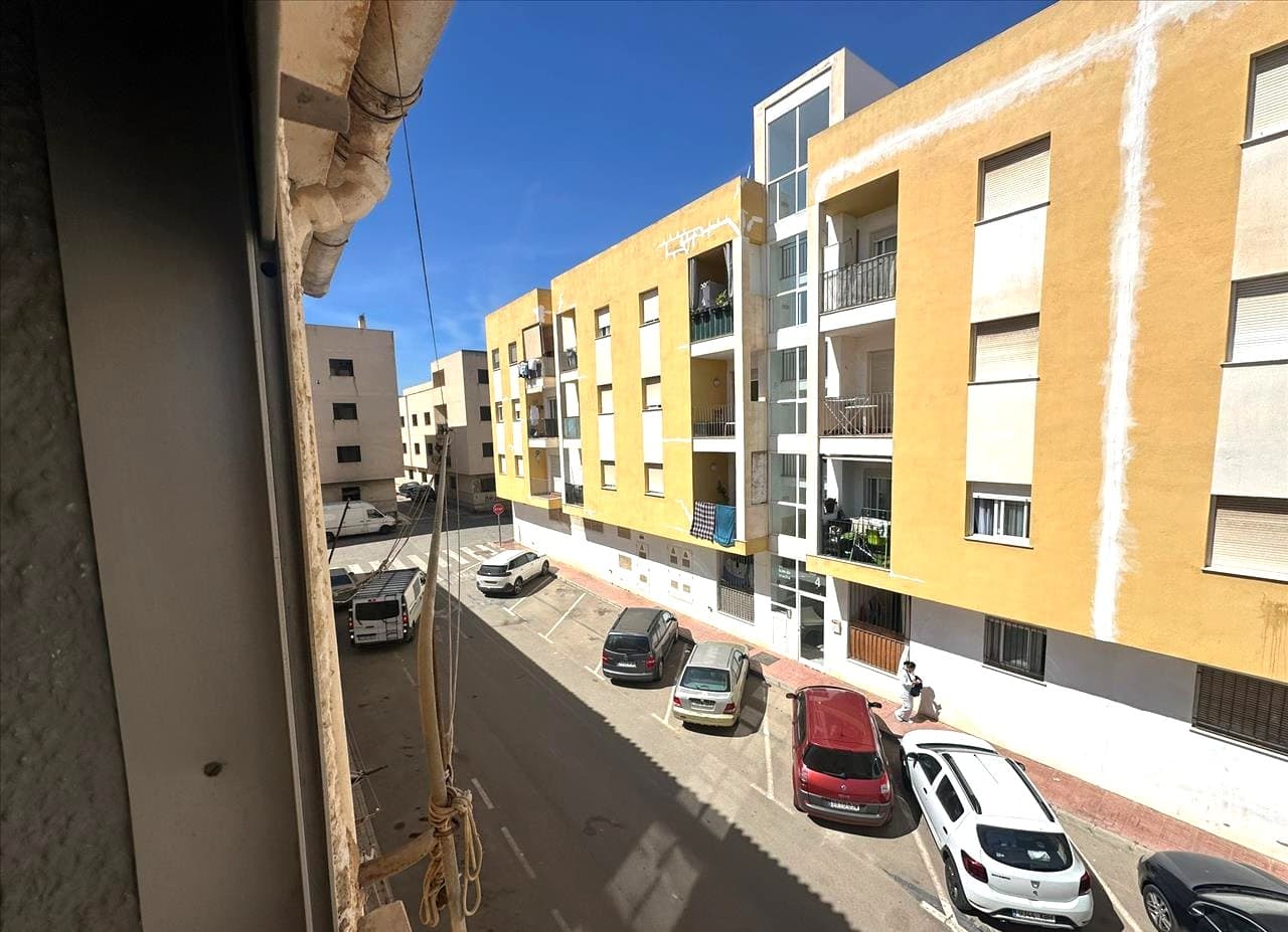 Piso en Almería (1/5)