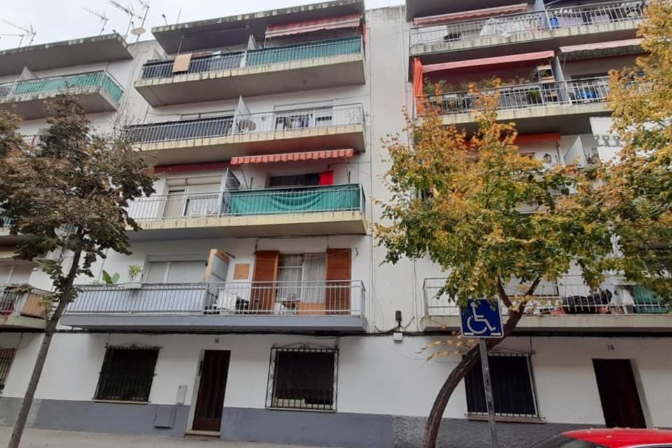 Piso en Girona (1/3)