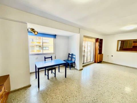 Piso en Valencia (1/5)