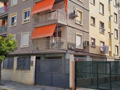 Piso en Valencia (1/5)