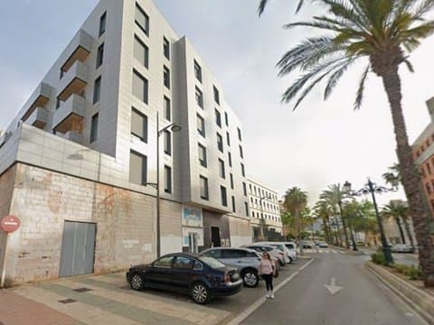 Piso en Almería (1/5)