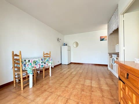 Piso en Girona (1/5)