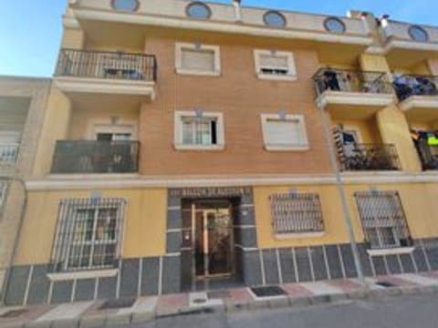 Piso en Almería (1/5)
