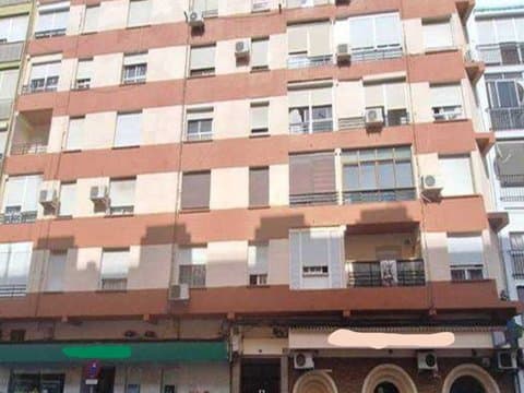 Piso en Huelva (1/5)