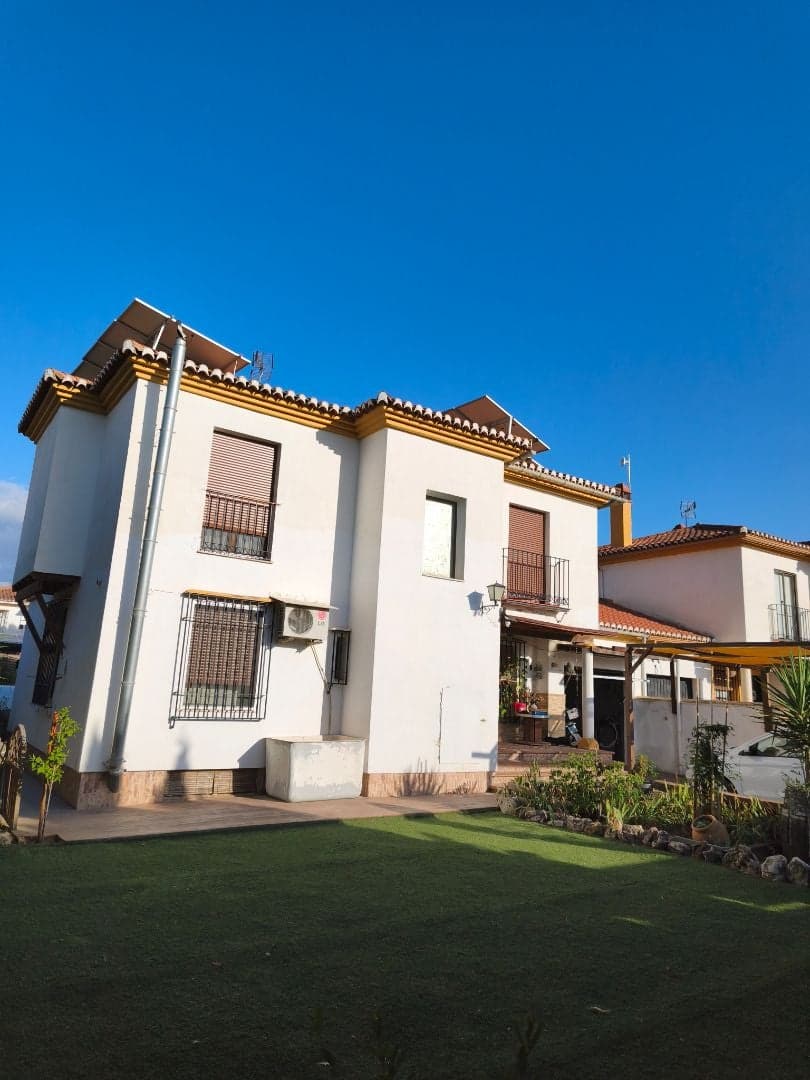Casa/Chalet en Granada (1/5)