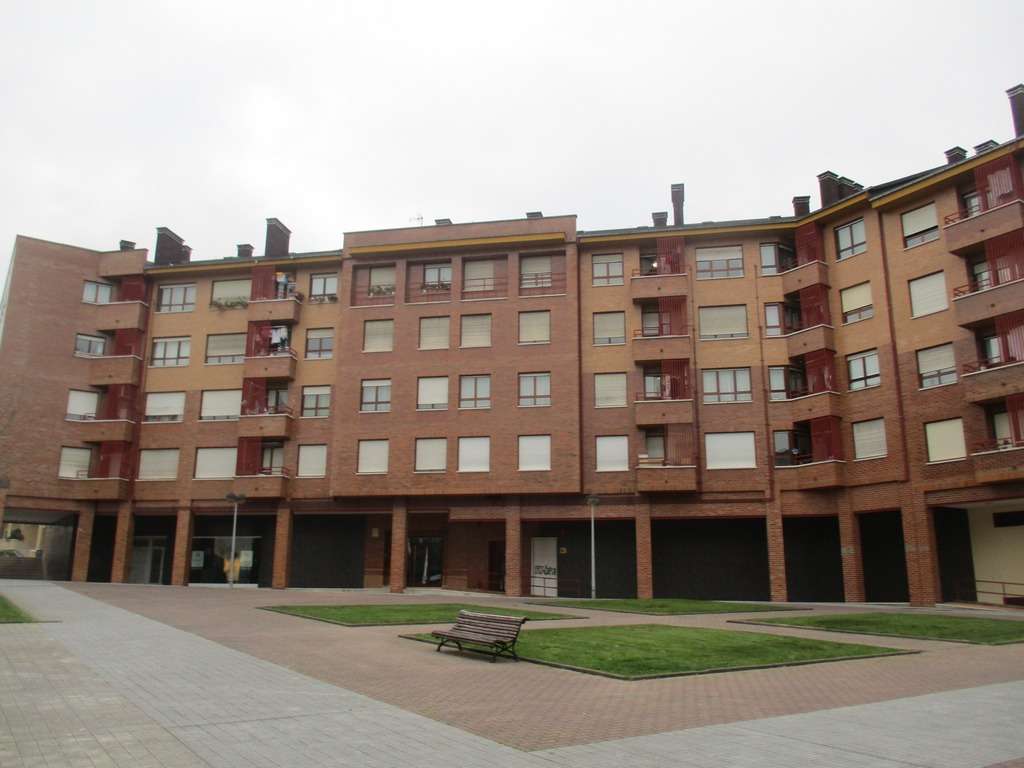 Piso en Asturias (1/5)