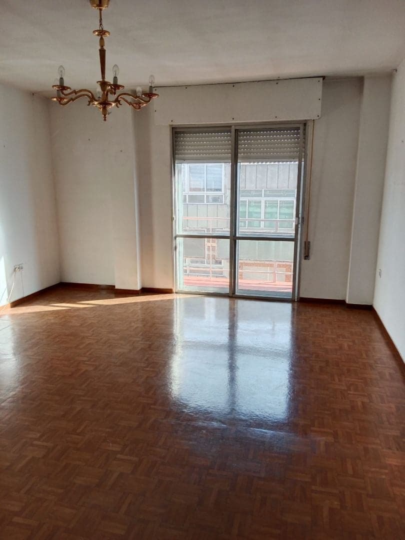 Piso en León (1/5)
