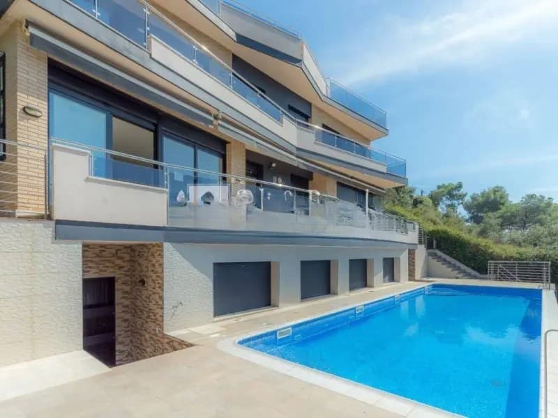 Casa/Chalet en Barcelona (1/5)