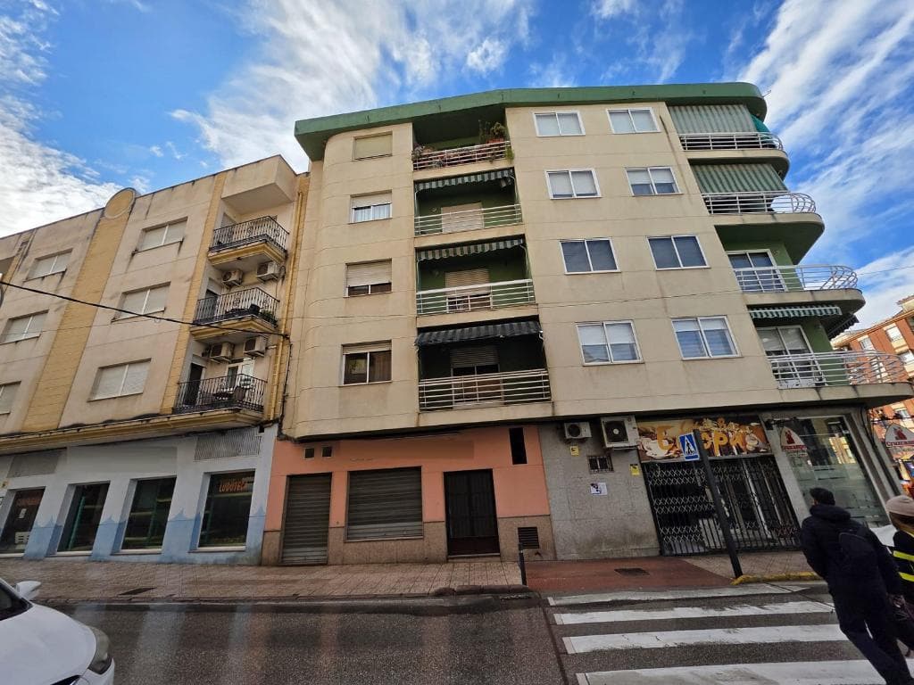 Piso en Jaén (1/5)