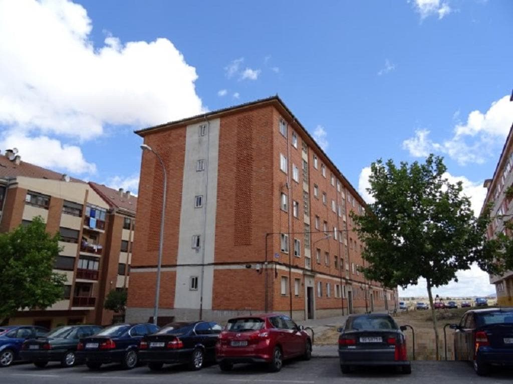 Piso en Segovia (1/5)