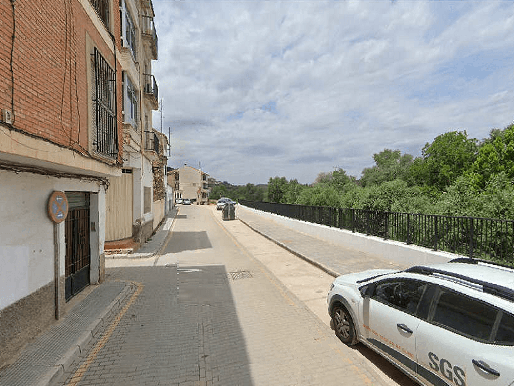 Piso en Granada (1/1)