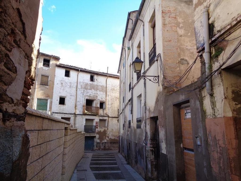 Piso en La Rioja (1/5)