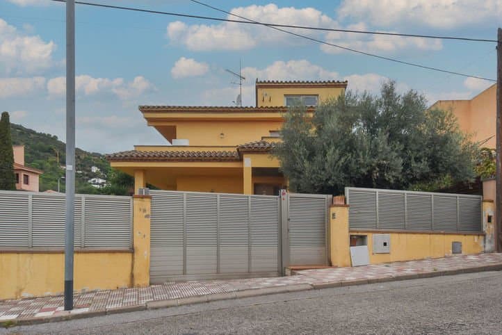 Casa/Chalet en Barcelona (1/5)