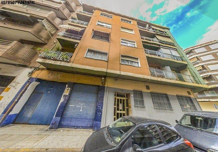 Piso en Valencia (1/5)