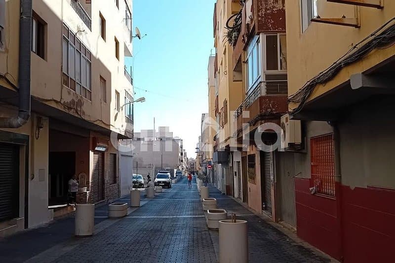 Piso en Almería (1/5)