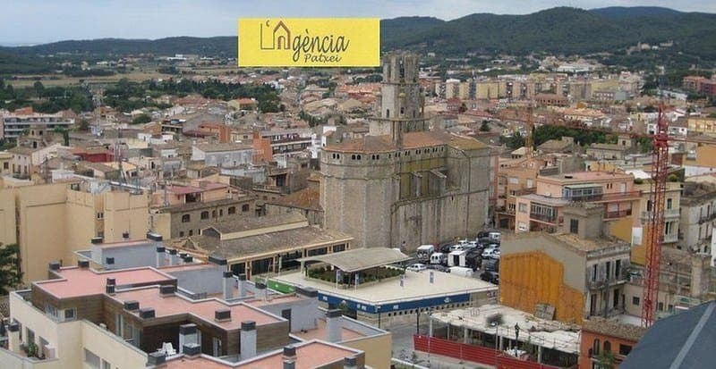 Piso en Girona (1/2)
