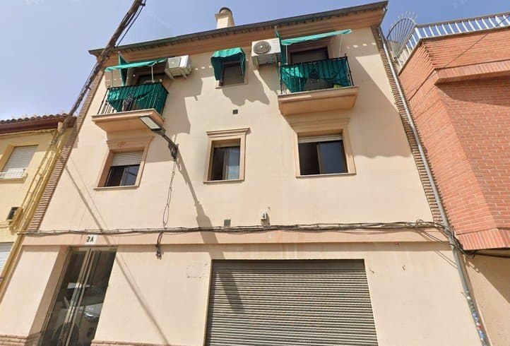 Piso en Granada (1/1)