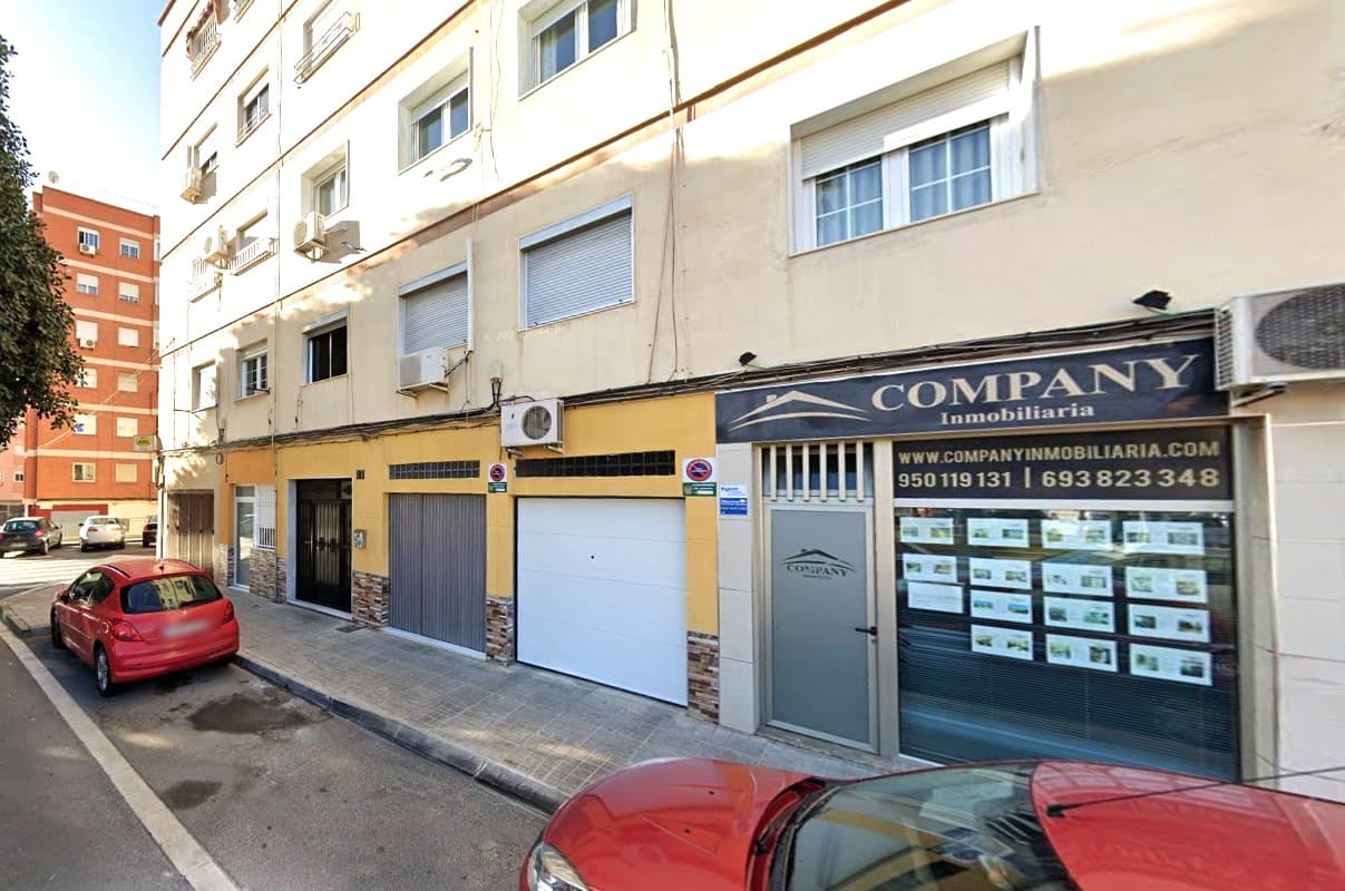 Piso en Almería (1/3)