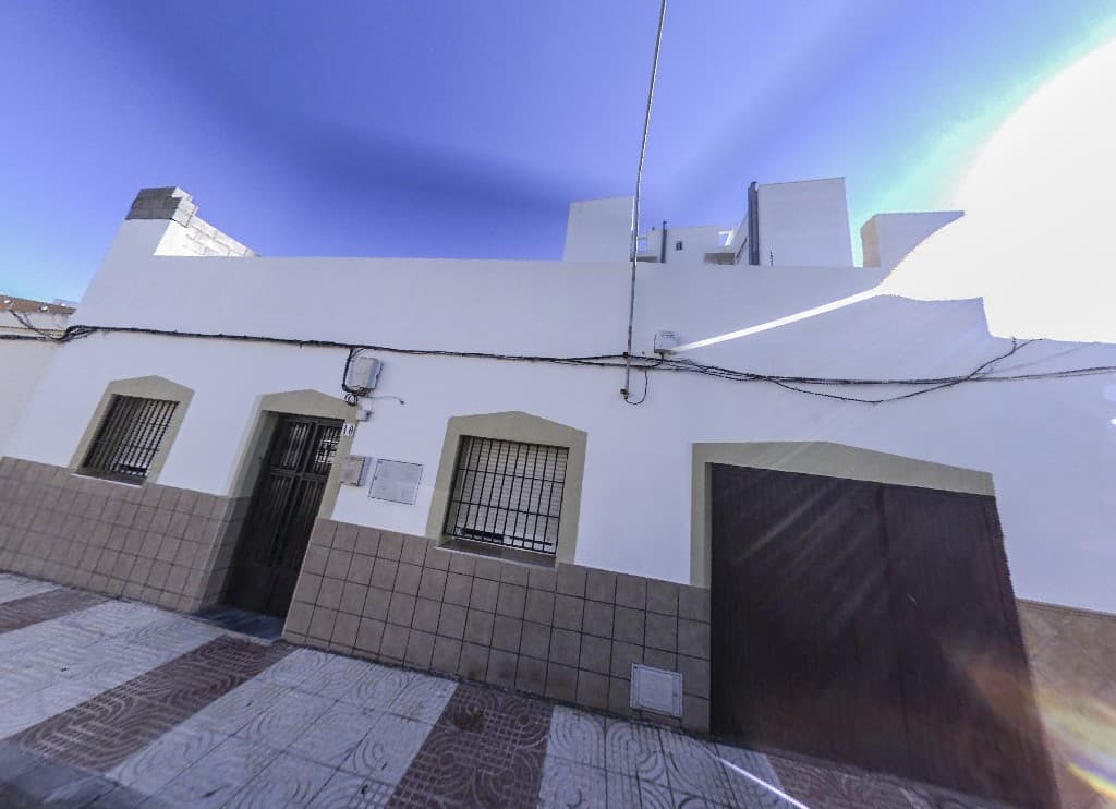Piso en Almería (1/3)